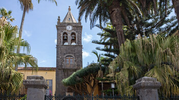 der Glockenturm des ehemaligen Klosters San Agustín in La Laguna