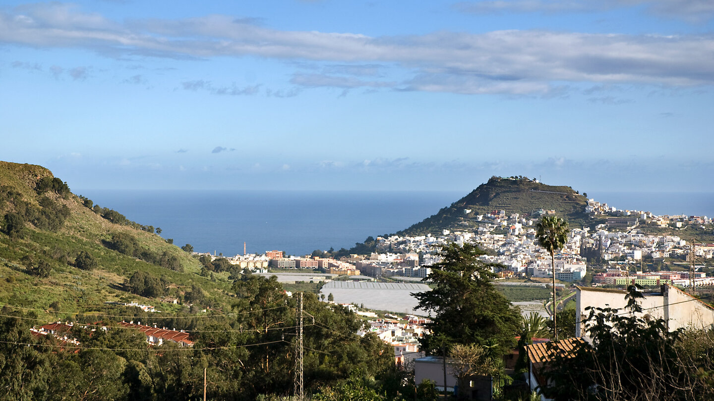 Blick auf den Ort Arucas auf Gran Canaria