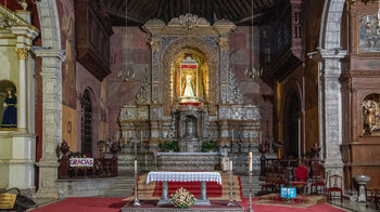 der prunkvolle Hochaltar in der Iglesia de Santo Domingo in La Laguna