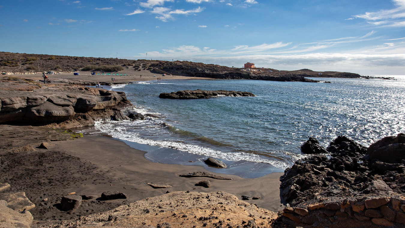 Die Strände Playa De Los Abriguitos und Playa Cardones bei Abades | © Sunhikes