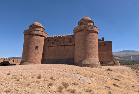 Burganlage Castillo de La Calahorra in Andalusien | © Sunhikes