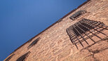 vergitterte Fenster am Castillo de La Calahorra | © Sunhikes