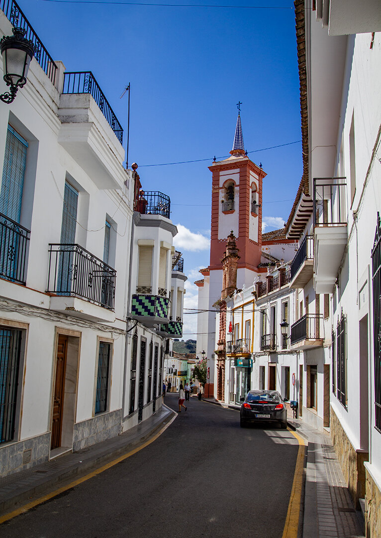 malerische Gasse in Cortes de la Frontera | © Sunhikes