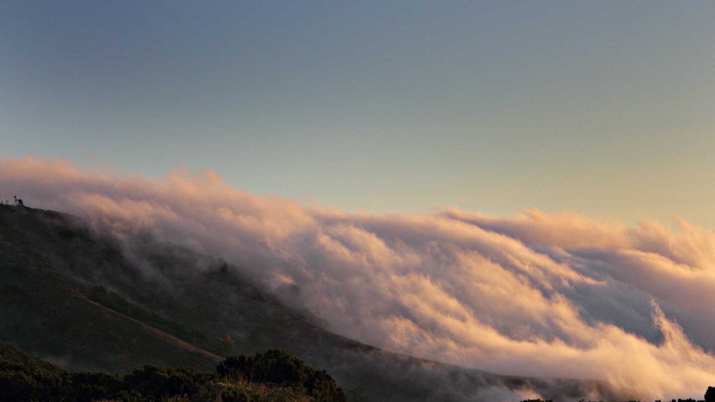 Passatwolken prägen das Klima im Norden El Hierros | © Sunhikes