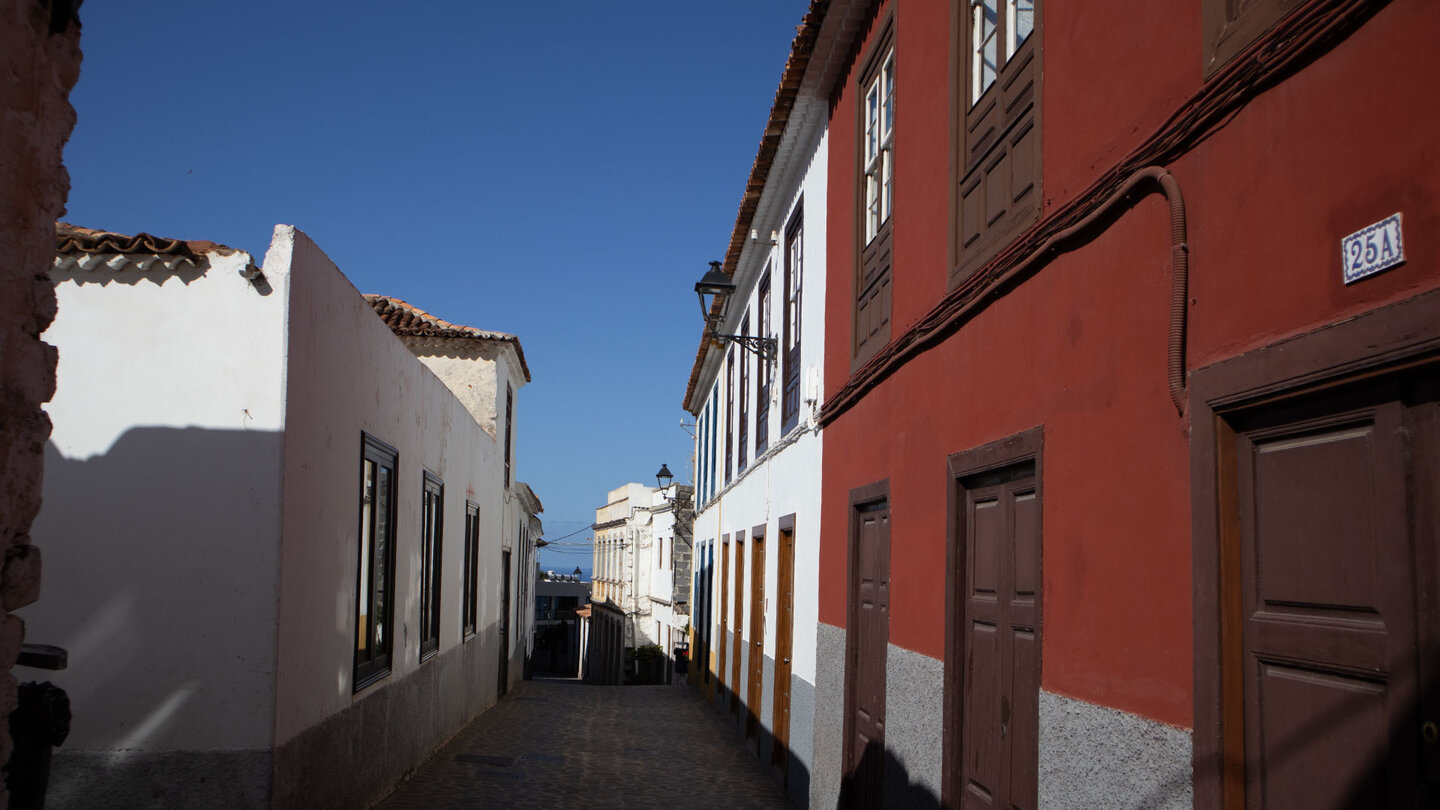 Gasse in Agulo auf La Gomera | © Sunhikes