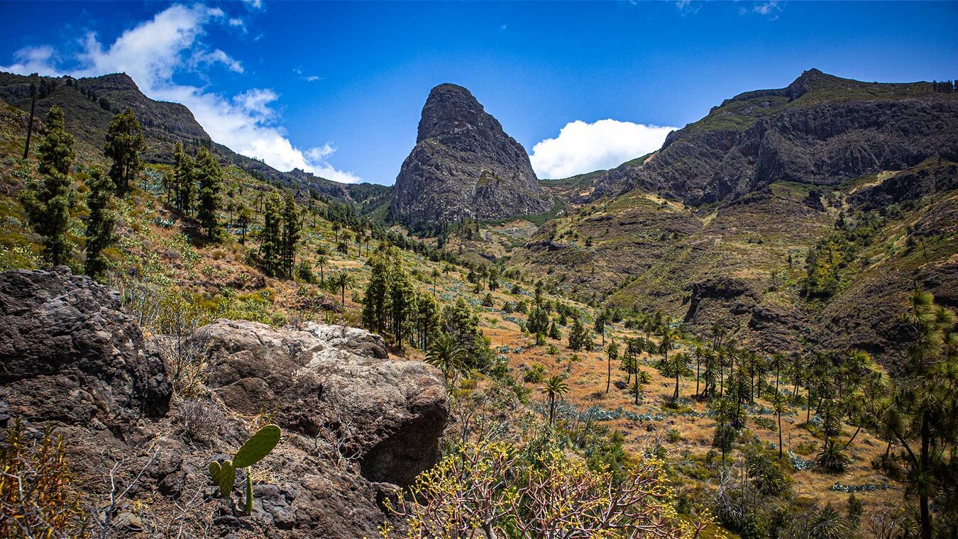 Roque de Agando oberhalb des Naturschutzgebiets Benchijigua | © Sunhikes