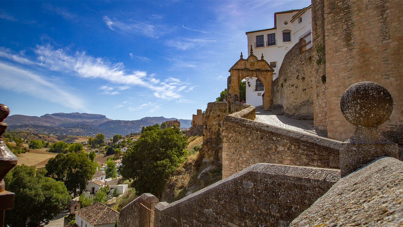 der  Arco de Felipe von der Puente Viejo in Ronda | © Sunhikes