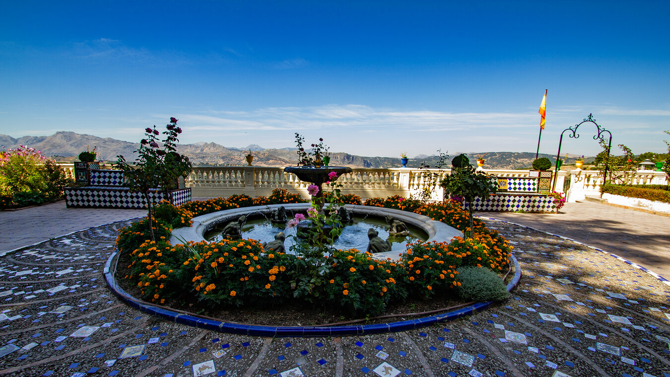 Brunnen im Garten des Casa Museo Don Bosco | © Sunhikes