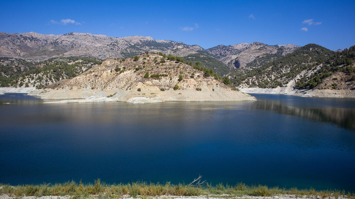 der Stausee Embalse el Portillo bei Castril | © Sunhikes