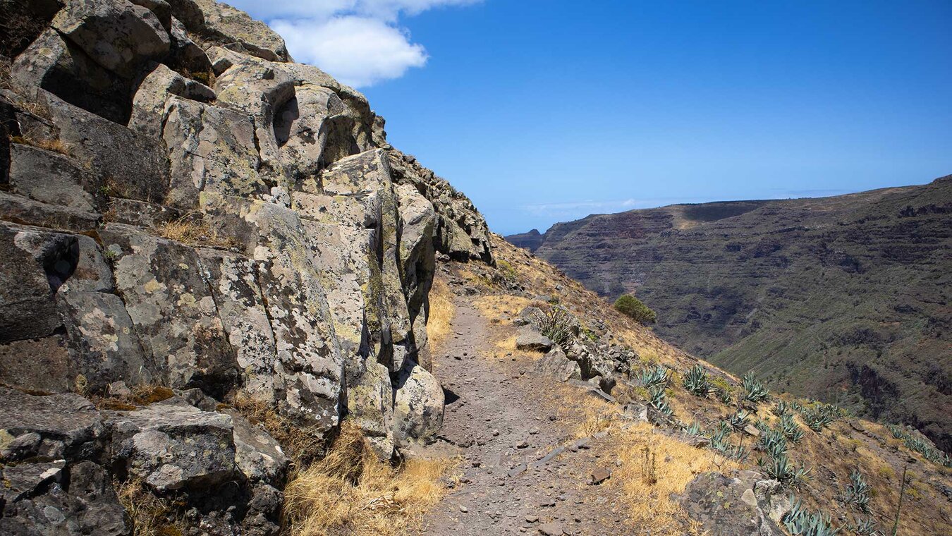 Wanderweg oberhalb des Valle Gran Rey | © Sunhikes