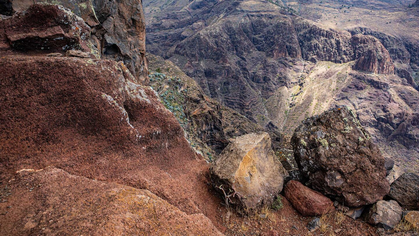 Schluchten entlang der Wanderrouten auf la Gomera | © Sunhikes