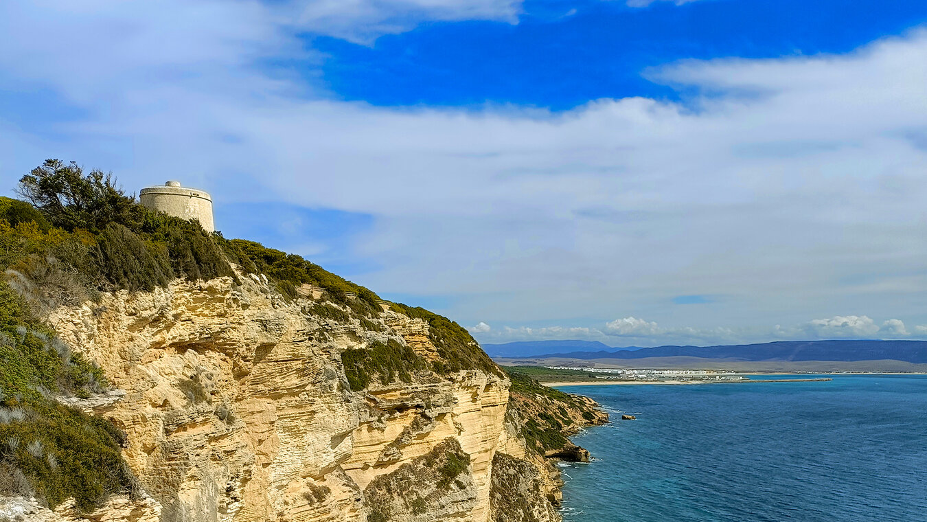 der historische Wachturm Torre del Tajo | © Sunhikes