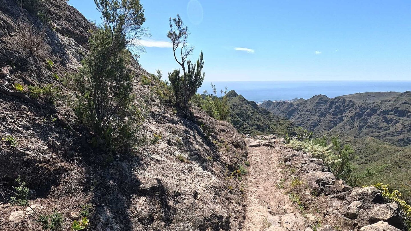 Panorama beim Wandern rund um den Pico del Inglés | © Sunhikes