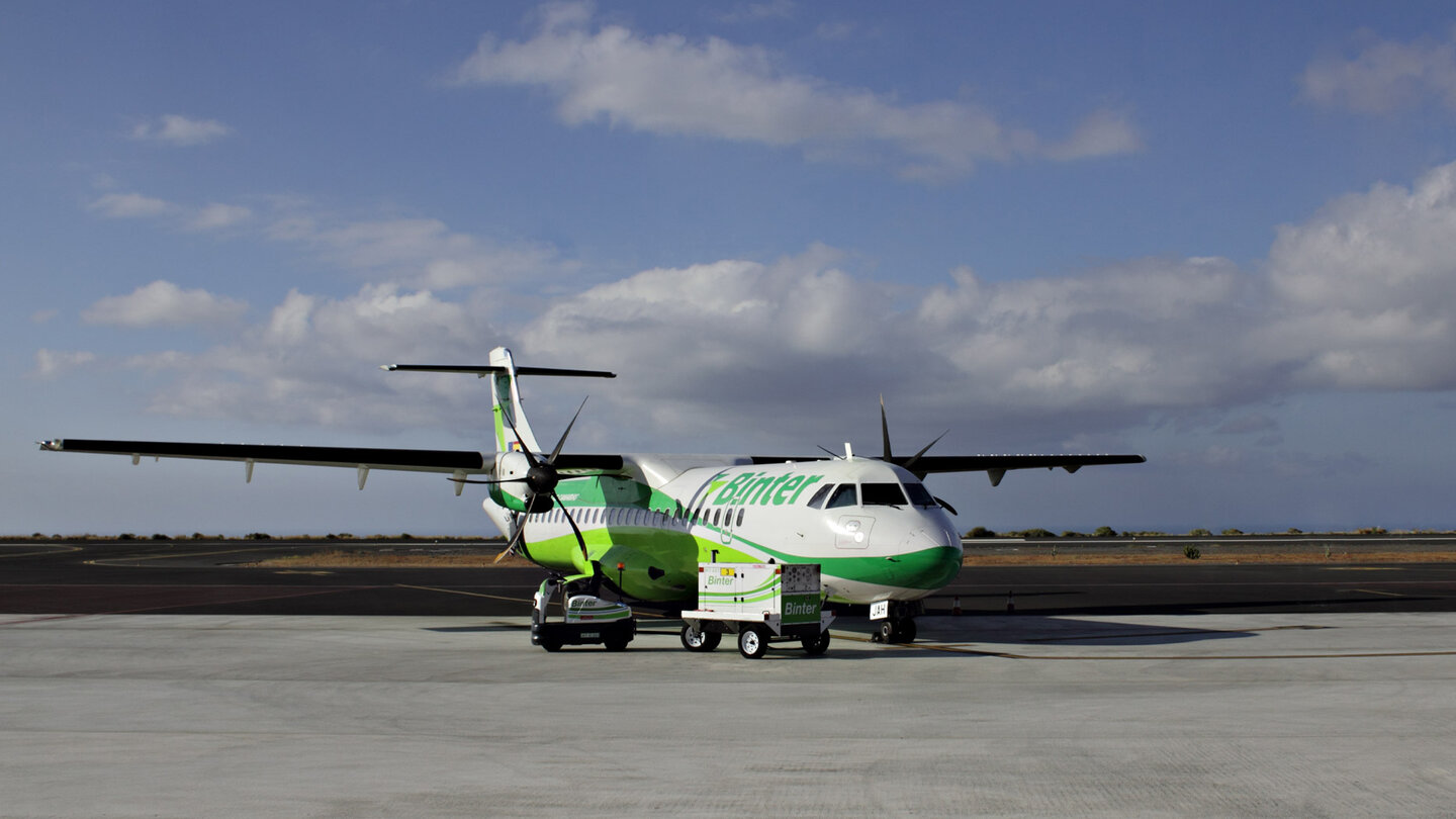 40 Minuten dauert der Flug von Teneriffa nach El Hierro | © Sunhikes