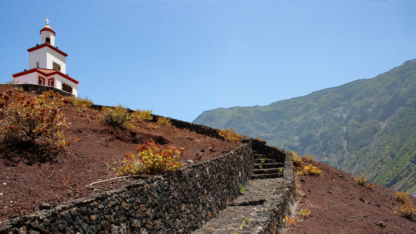 der Glockenturm der Iglesia de la Candelaria in La Frontera | © Sunhikes