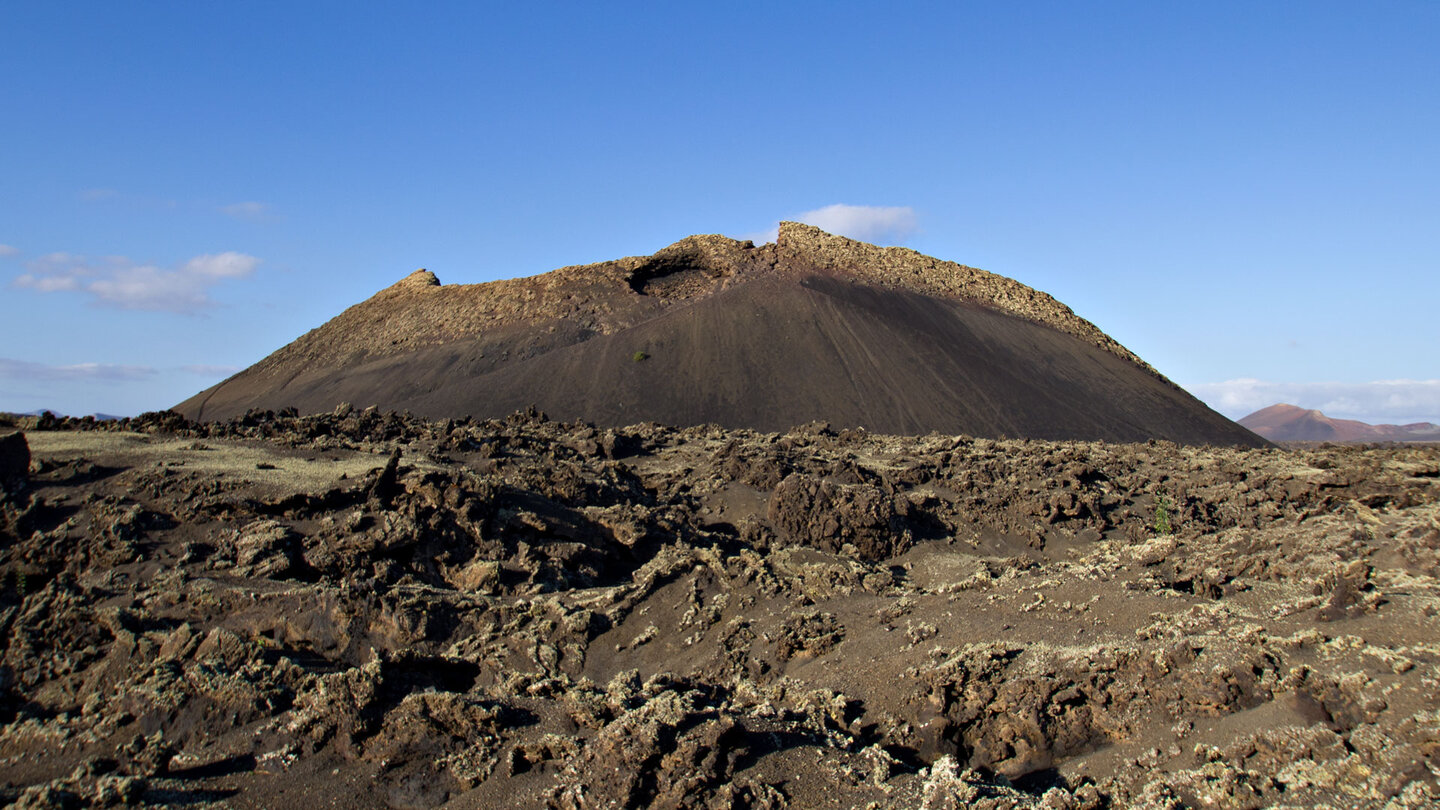 Montaña del las Lapas o del Cuervo auf Lanzarote | © Sunhikes