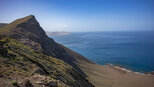 vom Mirador de Guinate blickt man bis zum Timanfaya | © Sunhikes