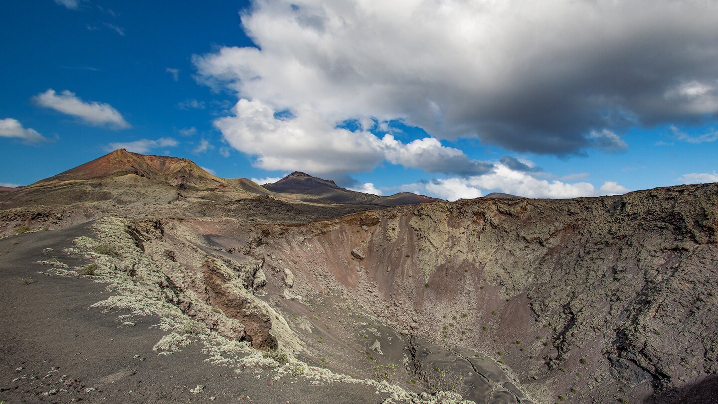 Krater der Caldera de la Rilla und Montaña del Señalo | © Sunhikes