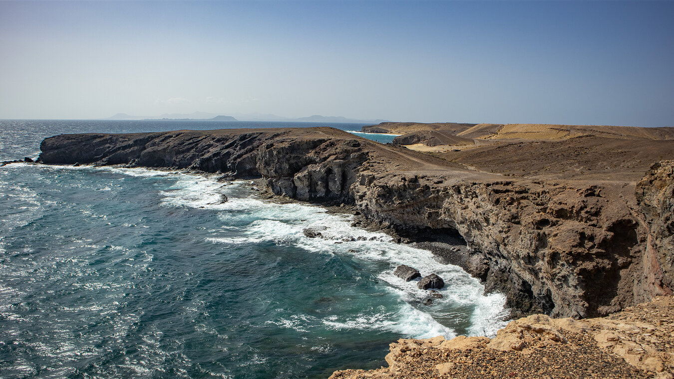 Wanderung an der Costa de Rubicón zur Playa de Papagayo | © Sunhikes