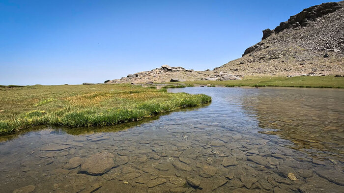 Laguna Hondera bei Siete Lagunas in der Sierra Nevada | © Sunhikes